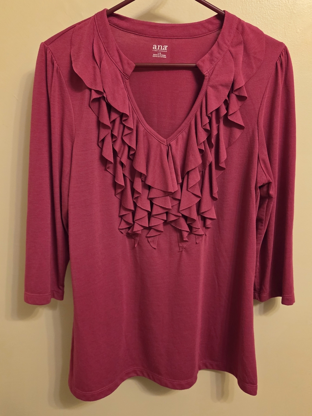 a.n.a Pink Barbiecore Ruffle V-Neck Soft Knit Blouse Large Casual Office Chic